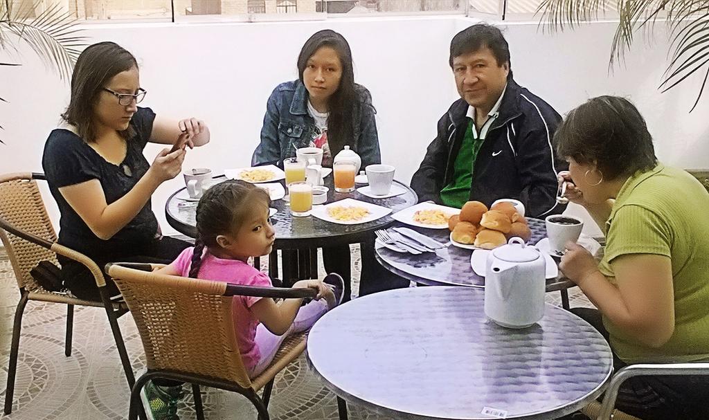 Hostal Florida Chiclayo Extérieur photo