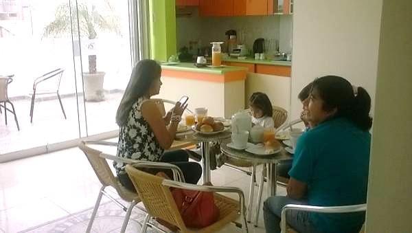 Hostal Florida Chiclayo Extérieur photo